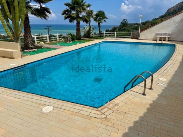 casa indipendente in vendita a Bagheria in zona Mongerbino