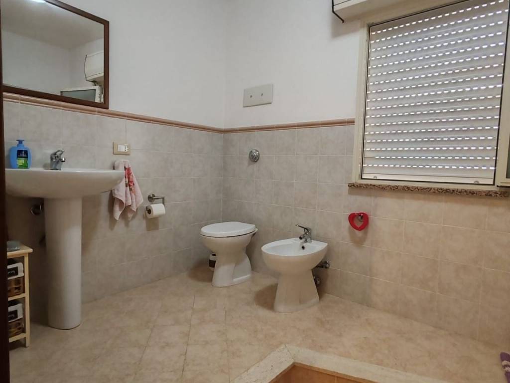 intera palazzina in vendita a Bagheria