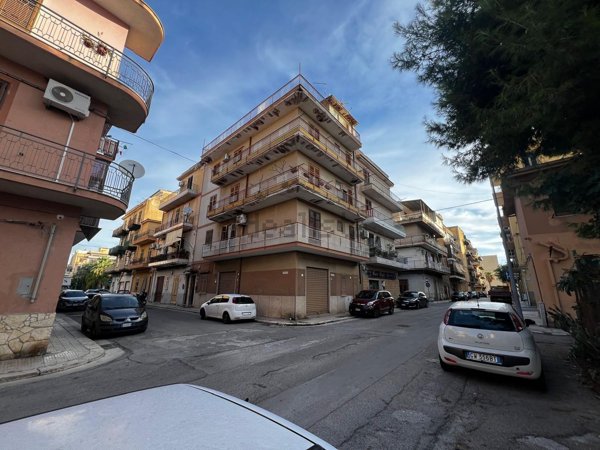 appartamento in vendita a Bagheria in zona Centro Città