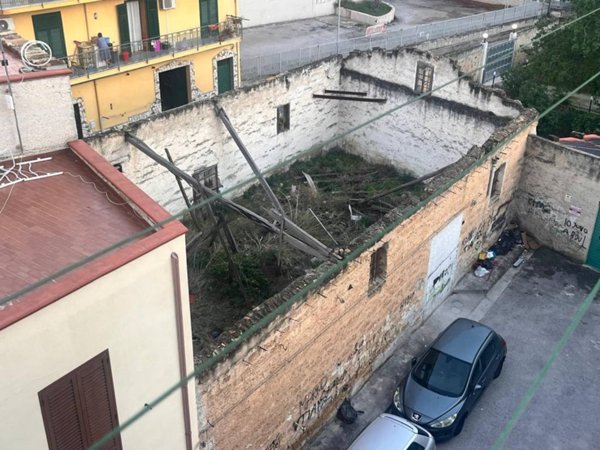 locale di sgombero in vendita a Bagheria