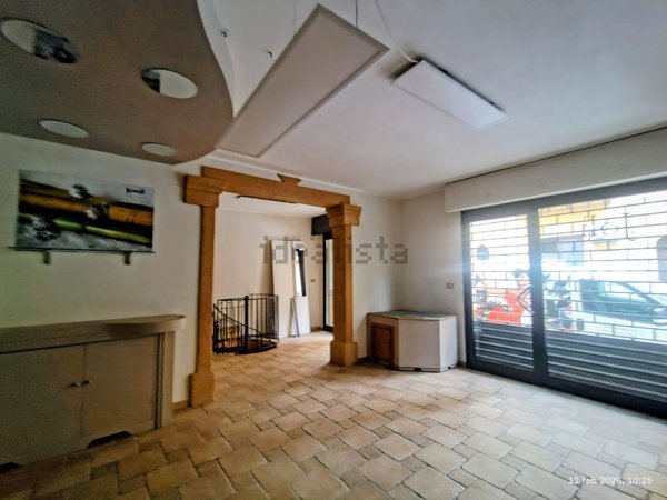 locale di sgombero in vendita a Bagheria
