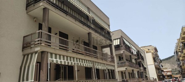 appartamento in vendita a Bagheria in zona Aspra