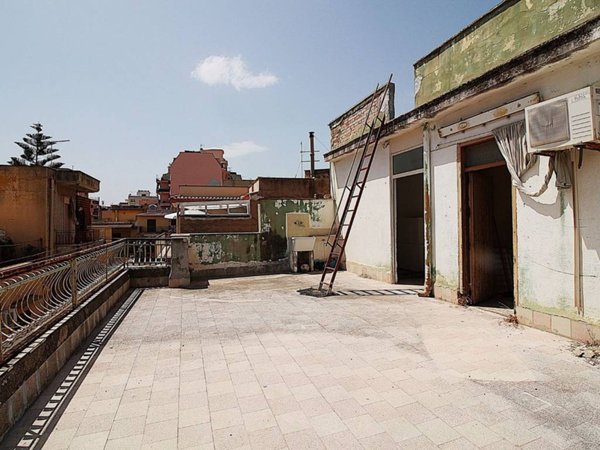 intera palazzina in vendita a Bagheria