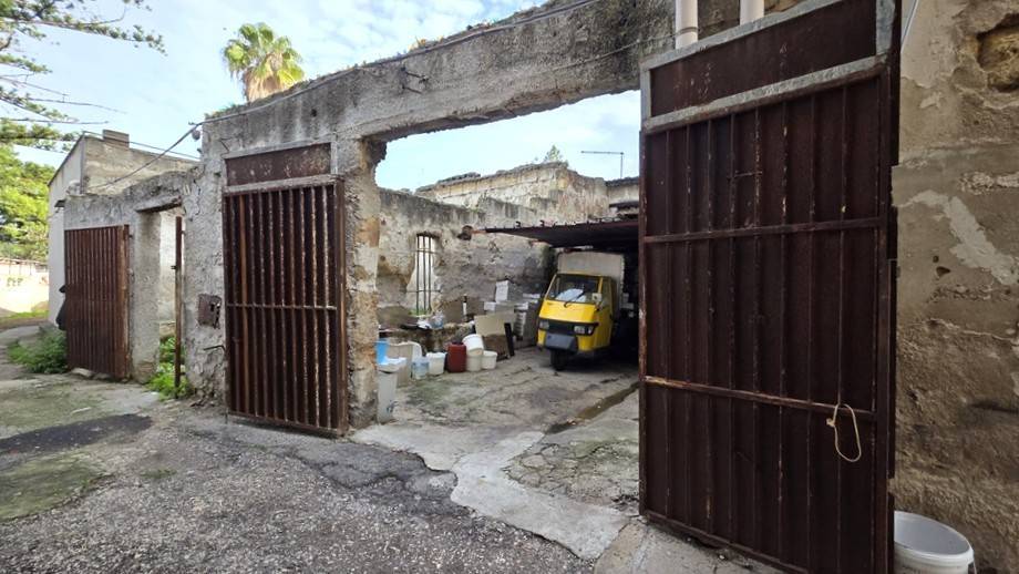 casa indipendente in vendita a Bagheria in zona Centro Città