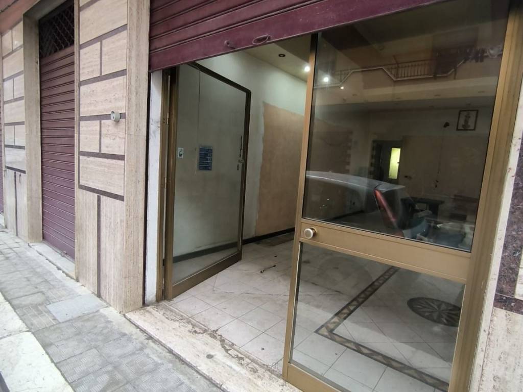 negozio in vendita a Bagheria