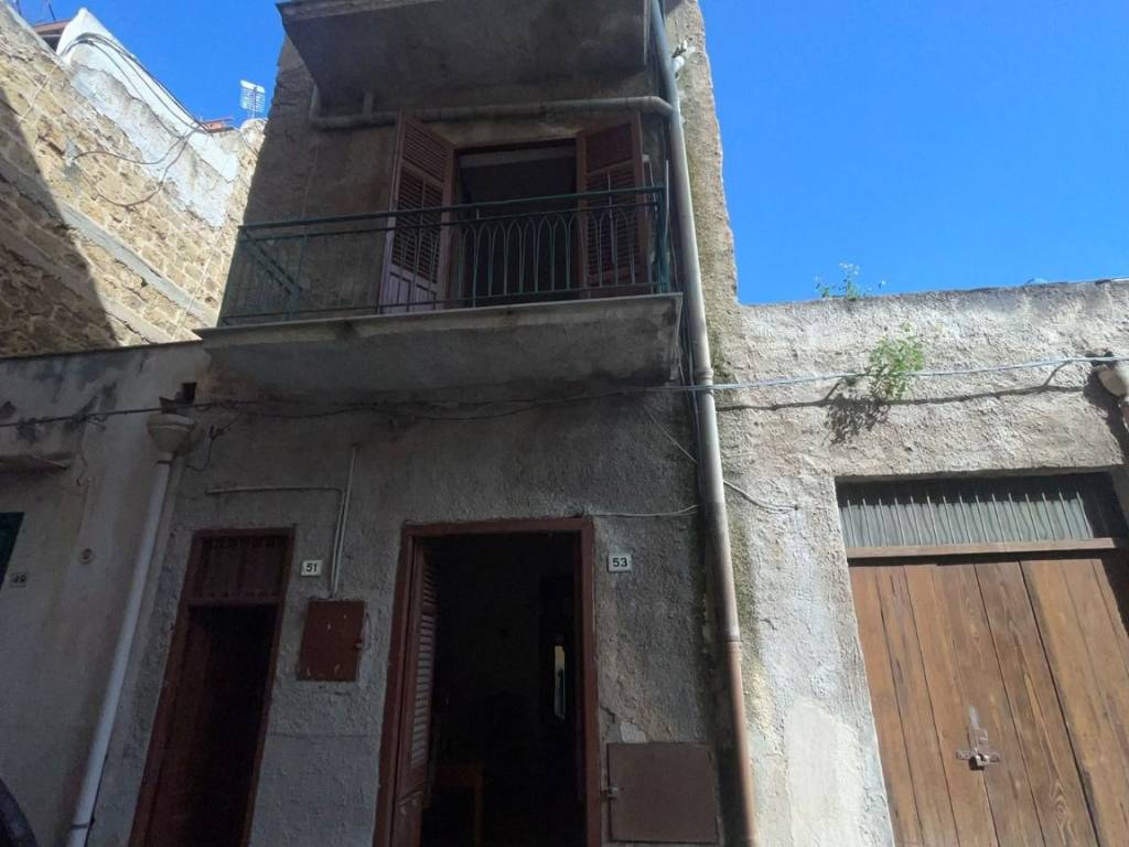 casa indipendente in vendita a Bagheria in zona Centro Città