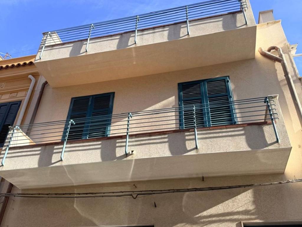 casa indipendente in vendita a Bagheria in zona Centro Città