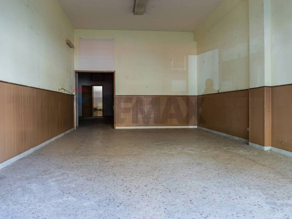 negozio in vendita a Bagheria in zona Centro Città