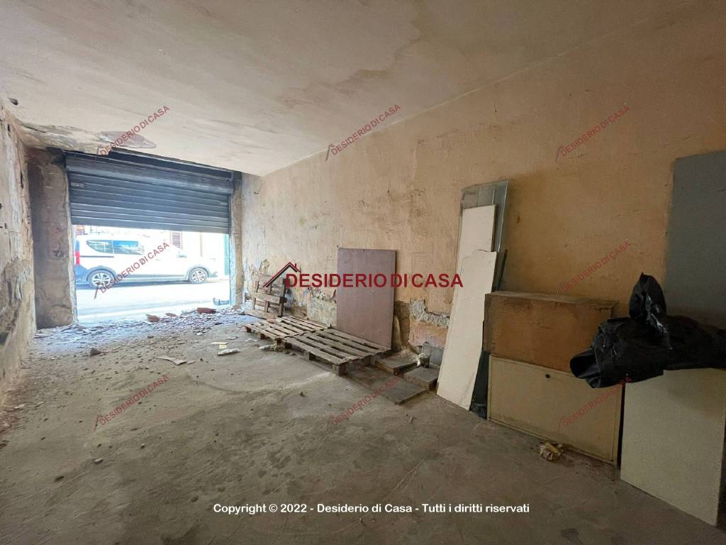 locale di sgombero in vendita a Bagheria