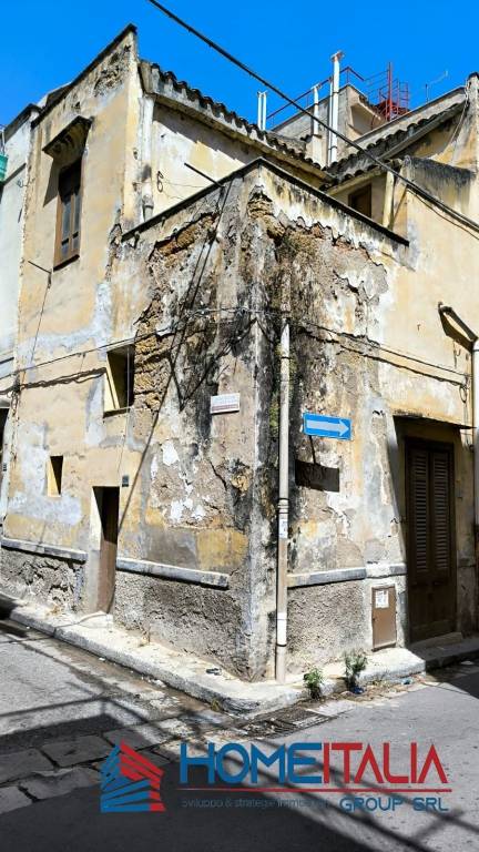 casa indipendente in vendita a Bagheria in zona Centro Città