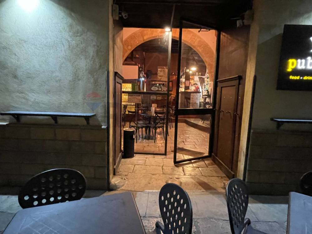 locale commerciale in vendita a Bagheria in zona Centro Città