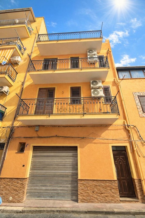 casa indipendente in vendita a Bagheria in zona Centro Città