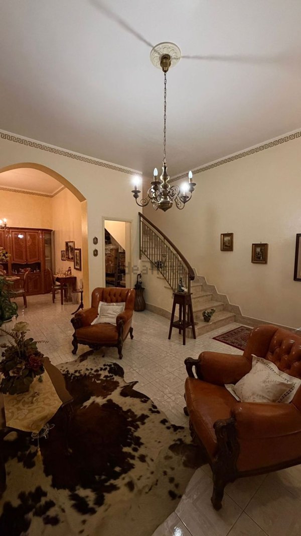 pentavano in vendita a Bagheria in zona Centro Città