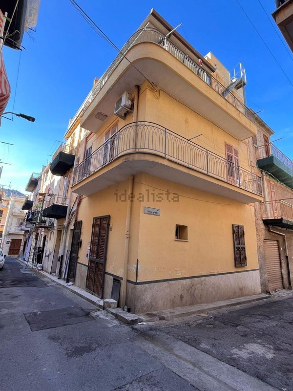 casa indipendente in vendita a Bagheria