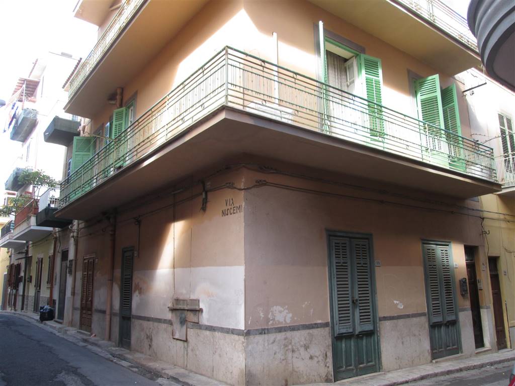 appartamento in vendita a Bagheria in zona Centro Città
