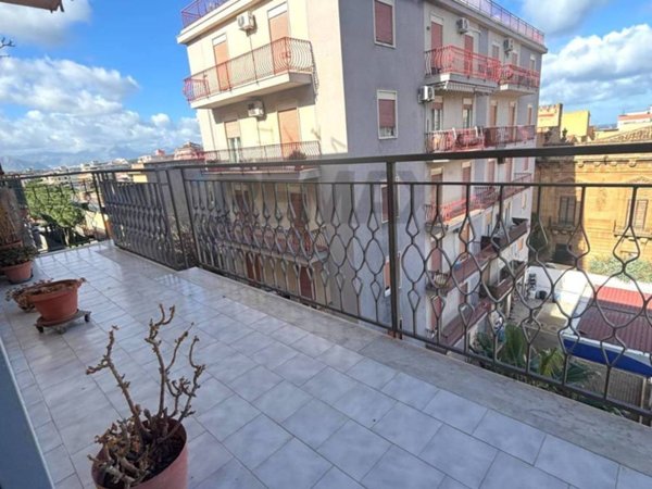 appartamento in vendita a Bagheria in zona Centro Città