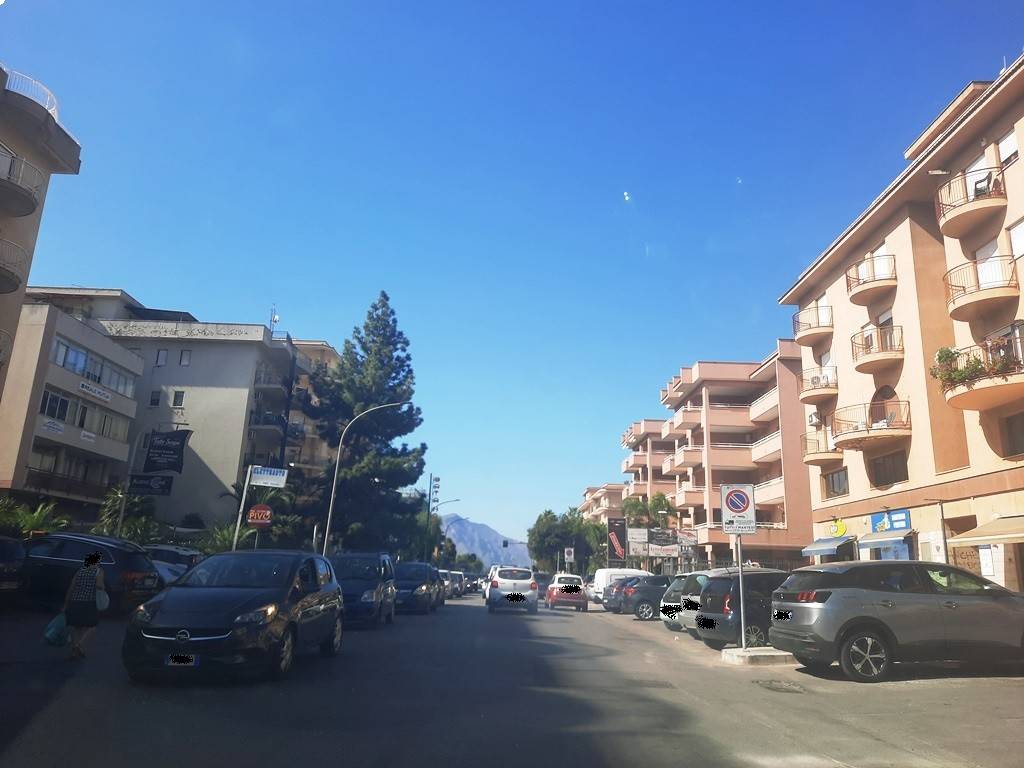 negozio in vendita a Bagheria