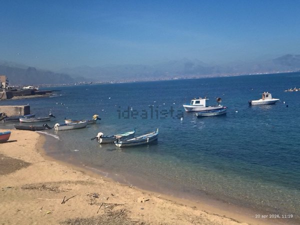appartamento in vendita a Bagheria in zona Aspra