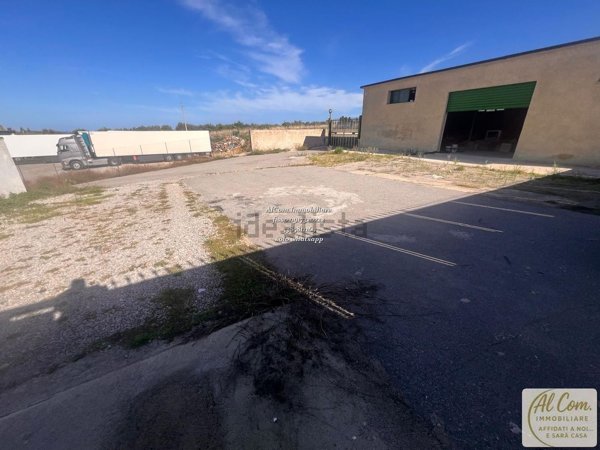 capannone in vendita a Bagheria