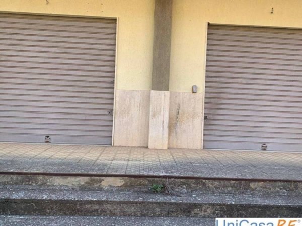 locale commerciale in vendita a Bagheria