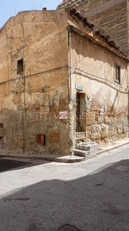 casa indipendente in vendita a Bagheria in zona Centro Città