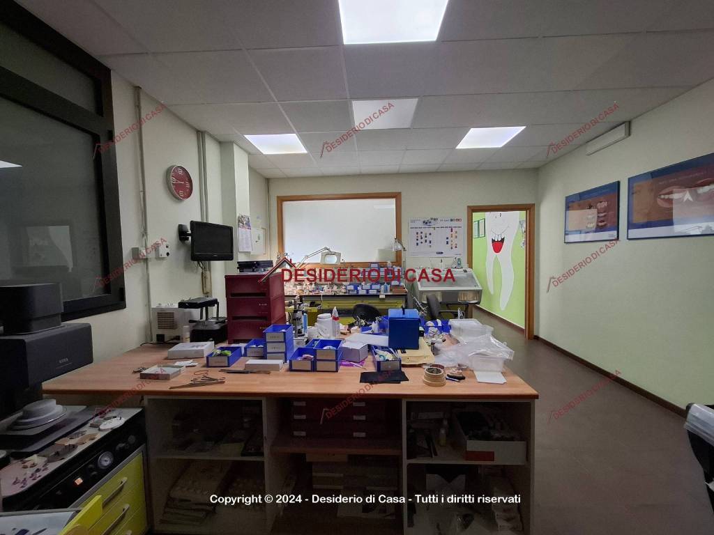 negozio in vendita a Bagheria