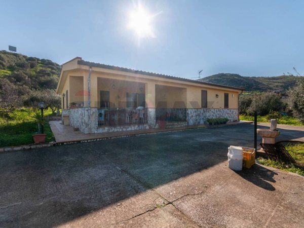 casa indipendente in vendita a Bagheria