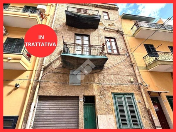 intera palazzina in vendita a Bagheria