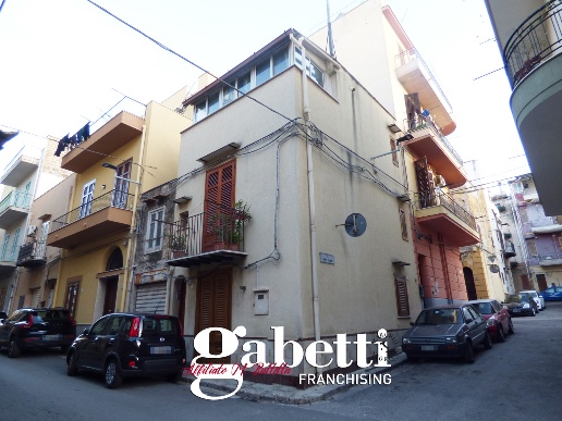 casa indipendente in vendita a Bagheria in zona Centro Città