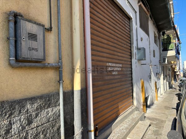 locale di sgombero in vendita a Bagheria