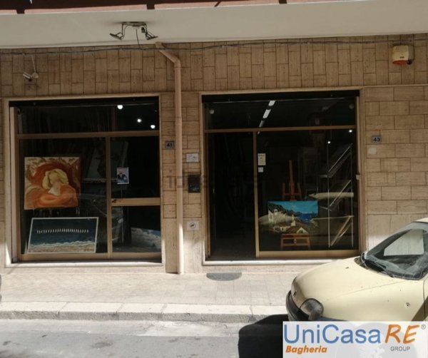 locale commerciale in vendita a Bagheria
