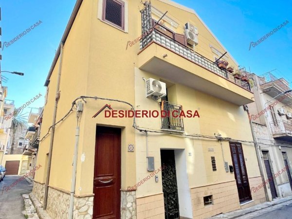 appartamento in vendita a Bagheria in zona Centro Città