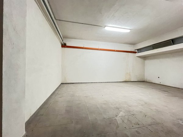 locale di sgombero in vendita a Bagheria