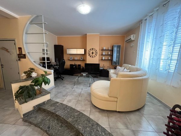 appartamento in vendita a Bagheria in zona Villa Cavaretta