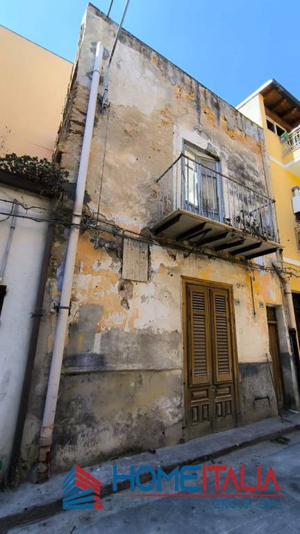 casa indipendente in vendita a Bagheria in zona Centro Città
