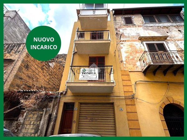 locale di sgombero in vendita a Bagheria in zona Centro Città