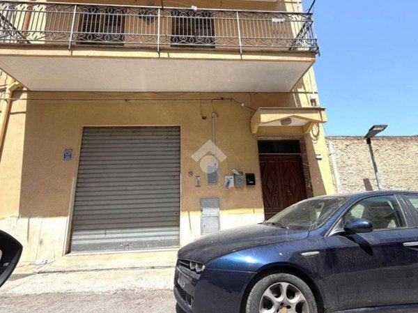 locale di sgombero in vendita a Bagheria