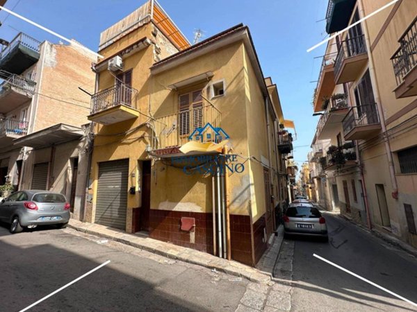 casa indipendente in vendita a Bagheria in zona Centro Città
