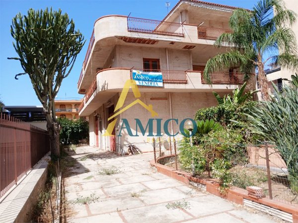 casa indipendente in vendita a Bagheria