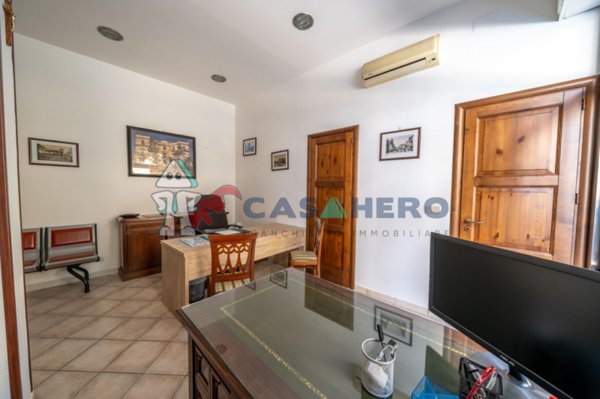 ufficio in vendita a Bagheria in zona Centro Città
