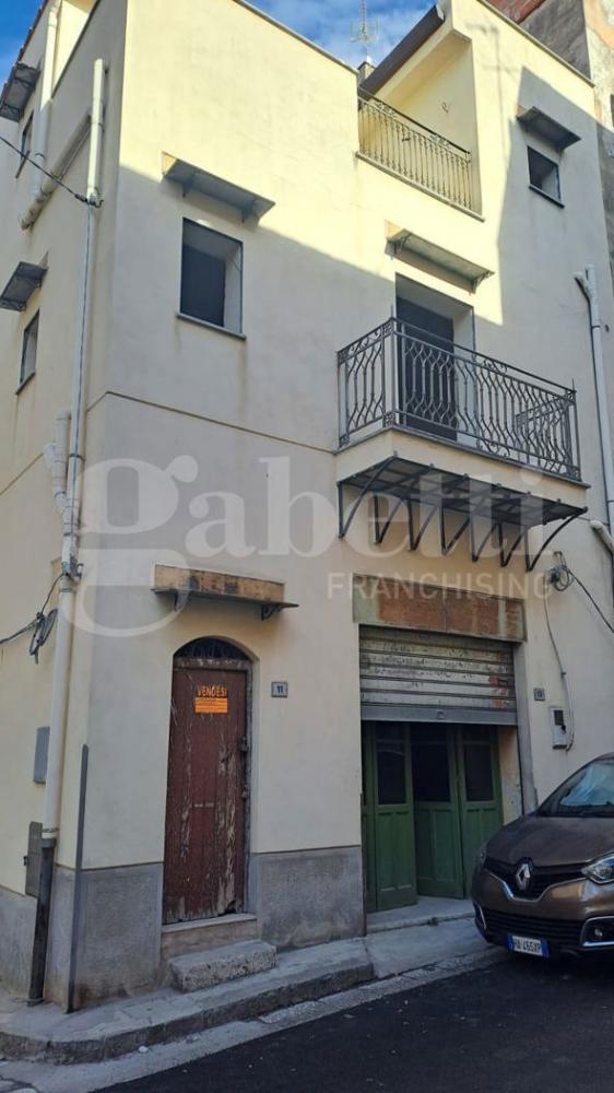 intera palazzina in vendita a Bagheria in zona Centro Città