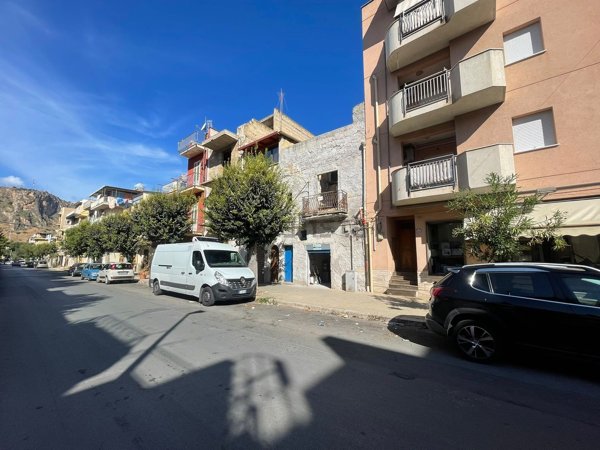 casa indipendente in vendita a Bagheria in zona Centro Città