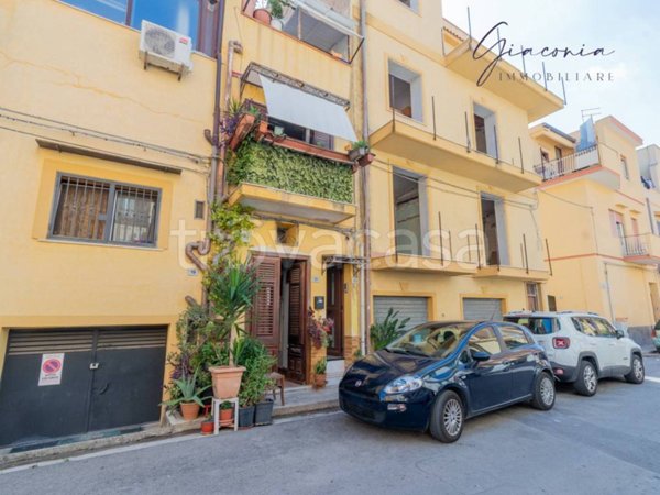 casa indipendente in vendita a Bagheria in zona Centro Città