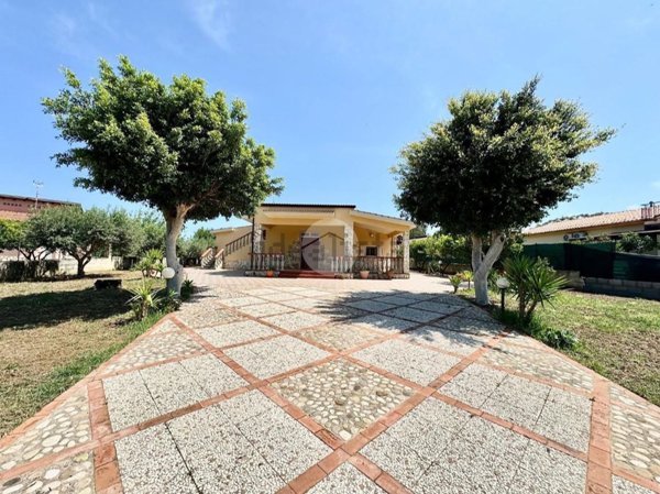 casa indipendente in vendita a Balestrate