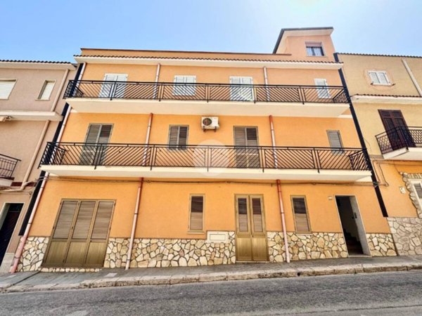 intera palazzina in vendita a Balestrate