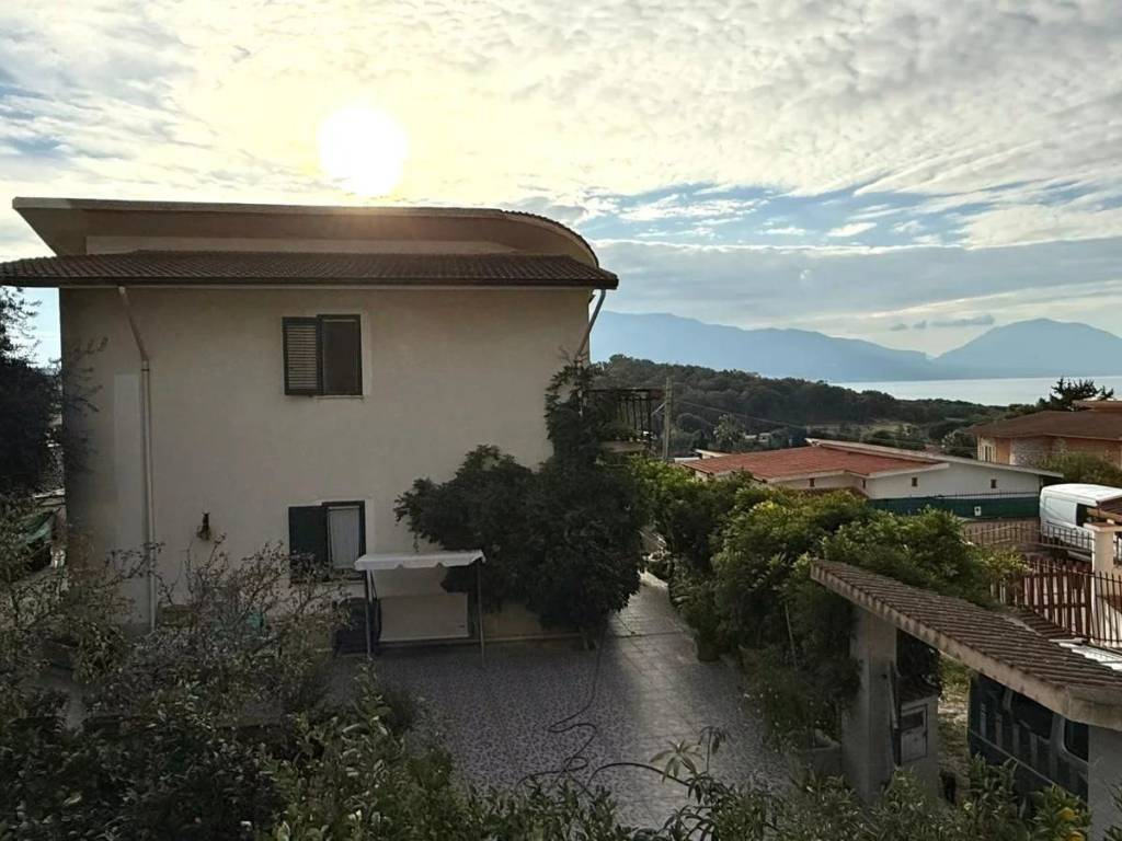 casa indipendente in vendita a Balestrate