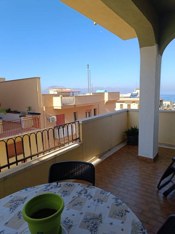 casa indipendente in vendita a Balestrate