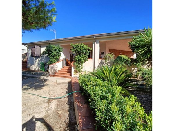 casa indipendente in vendita a Balestrate