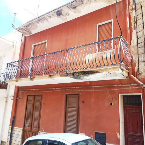 pentavano in vendita a Balestrate