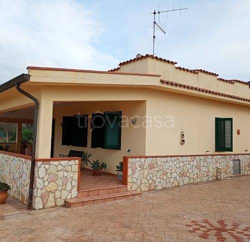 casa indipendente in vendita a Balestrate